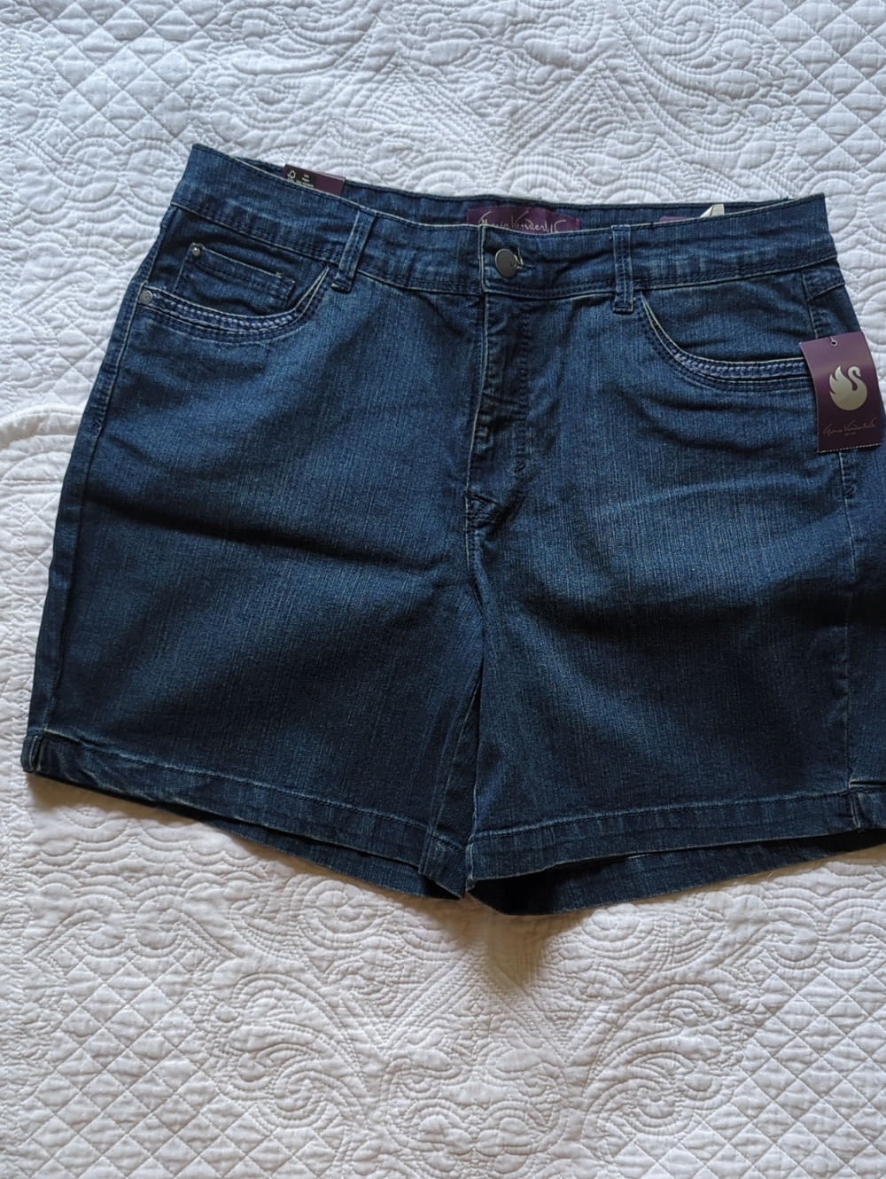 Gloria Vanderbilt Shorts